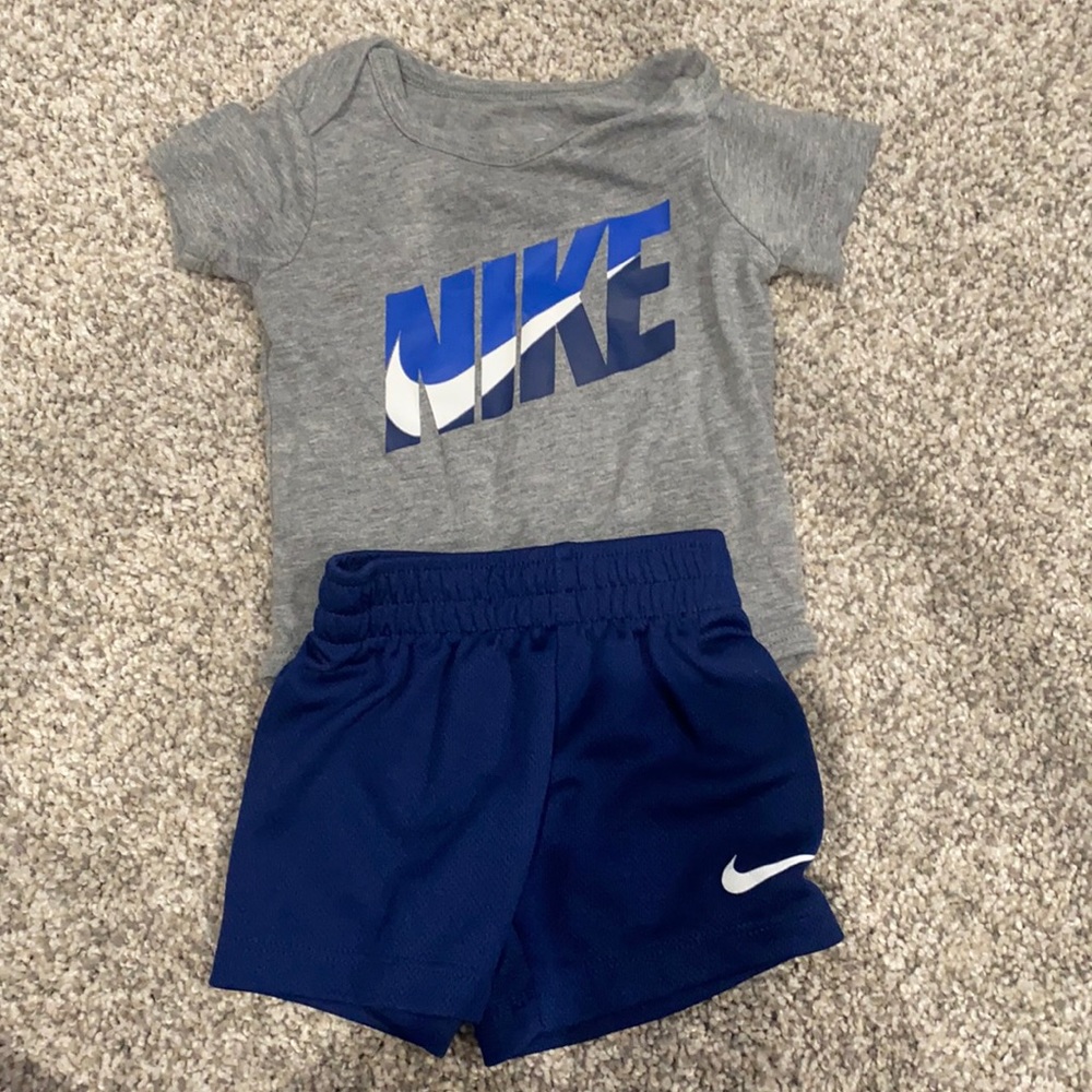 NIKE baby set